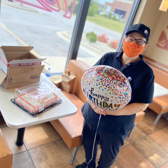 Meet your Posher, Laurie - Picture 8 of 11